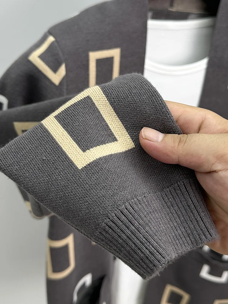 Luxury Quality Men's Designer  - Men'S Fashion V Neck Sweater 评论和价格